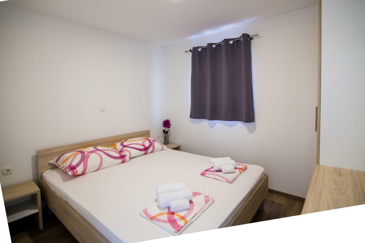 Luxury Mobile Homes Liza2 บีโอกราดนาโมรู ภายนอก รูปภาพ